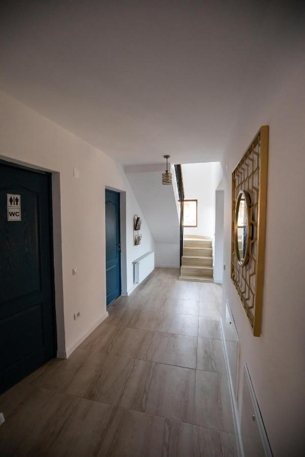 Tîrgu Ocna Dania&Petru Residence מראה חיצוני תמונה